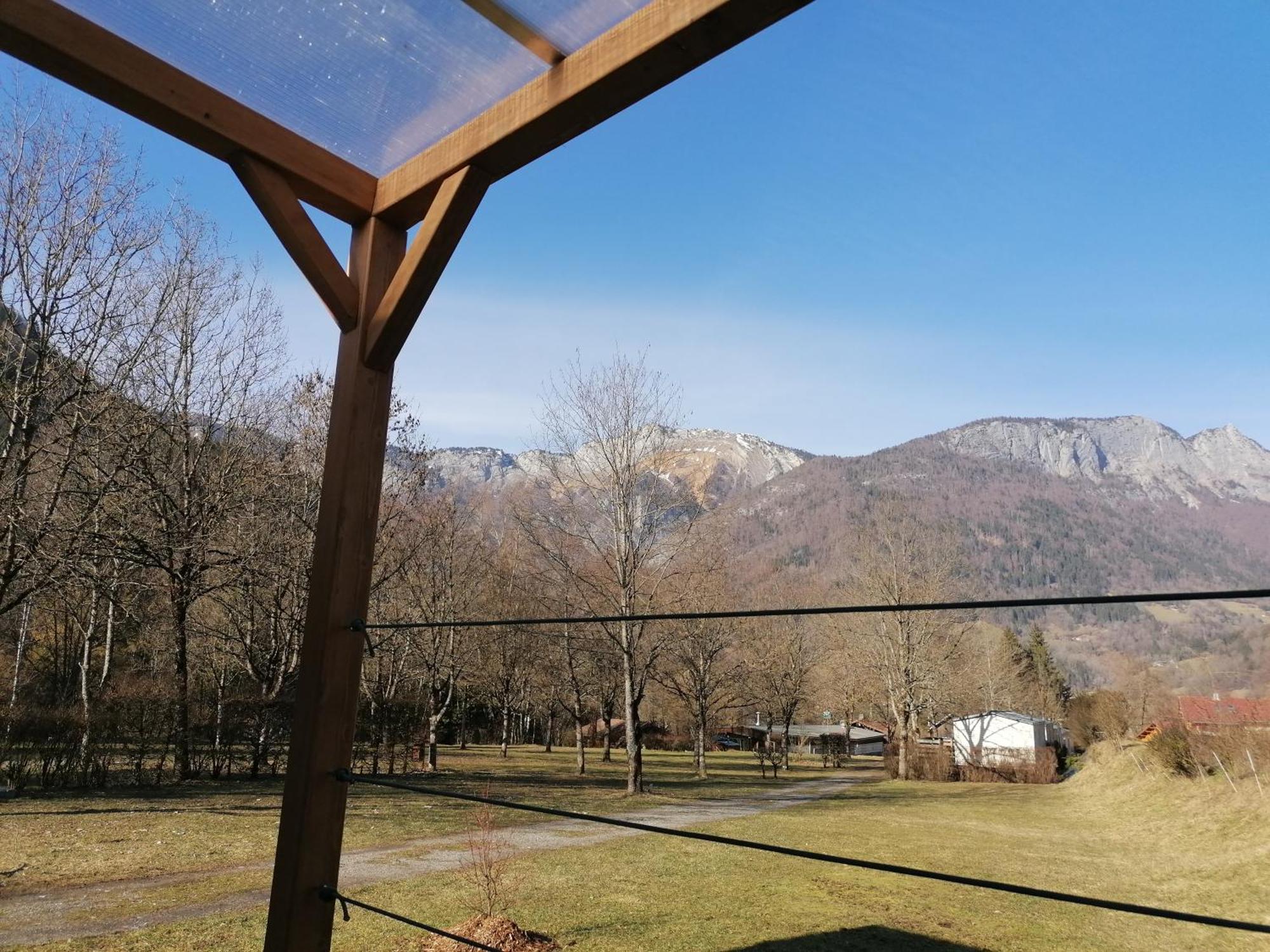 Camping Le Trejeux - Petit Chalet Thônes Exterior foto